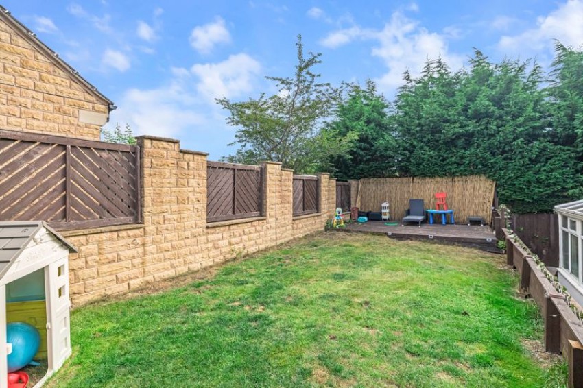 Images for Agincourt Drive, Bingley
