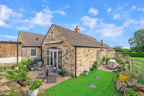 View Full Details for Scotland Lane, Horsforth