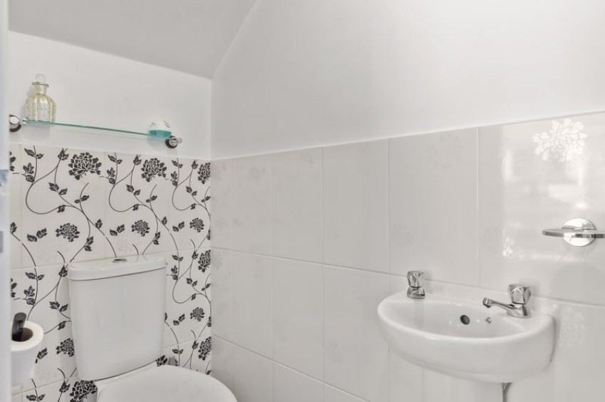 Images for Scarwood Close, Bingley