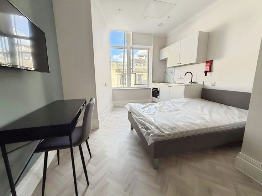 Images for New build luxury apartment with bills included situated by the beach