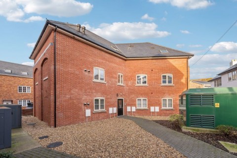 View Full Details for Commercial Road, Poole, BH14