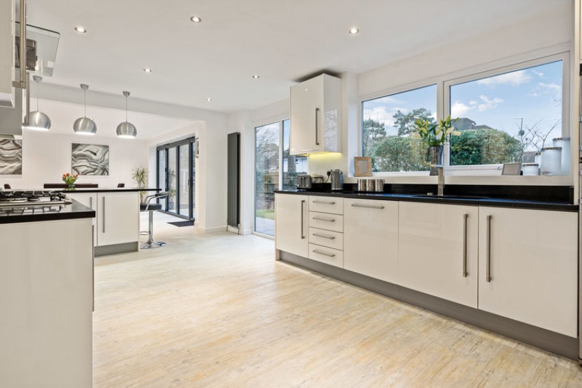 Images for Whitchurch Avenue, Broadstone