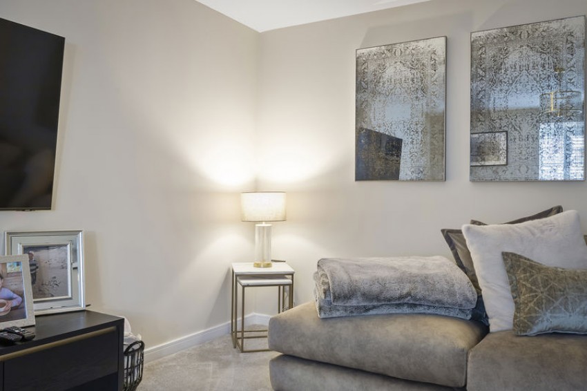 Images for New House Farm Drive, Menston