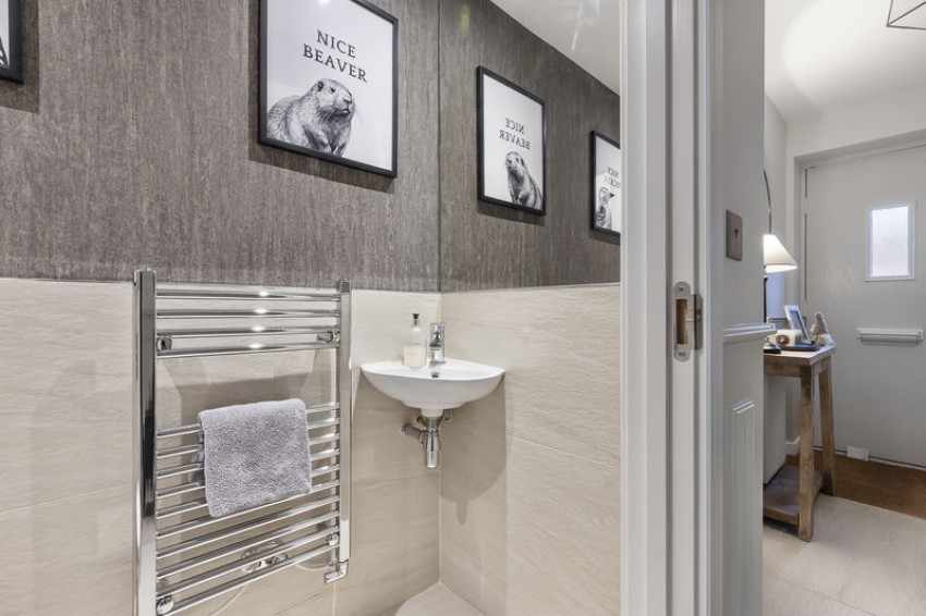 Images for New House Farm Drive, Menston