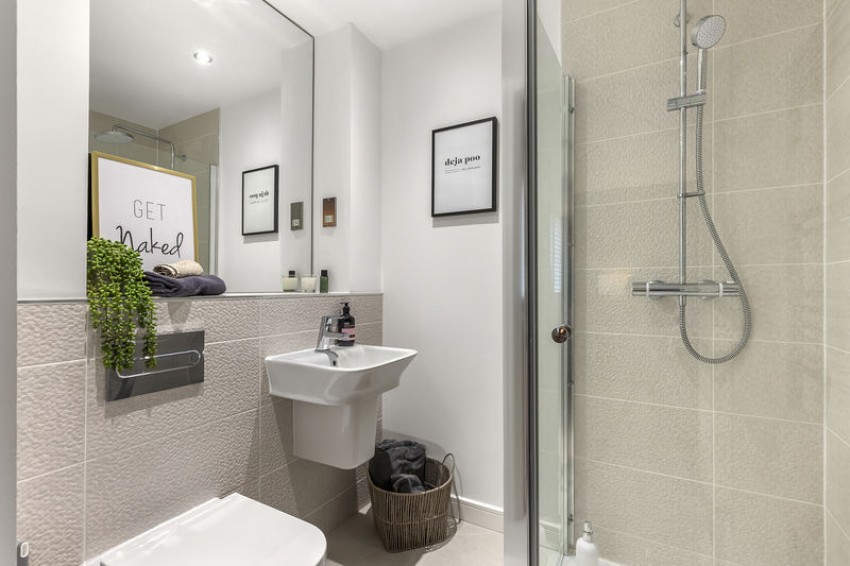 Images for New House Farm Drive, Menston