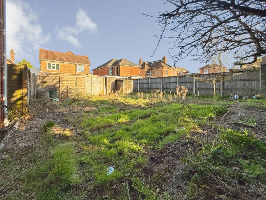 Images for Freehold Garden Flat In Bemister Road, Bournemouth