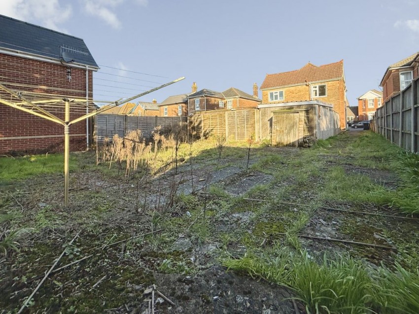 Images for Freehold Garden Flat In Bemister Road, Bournemouth