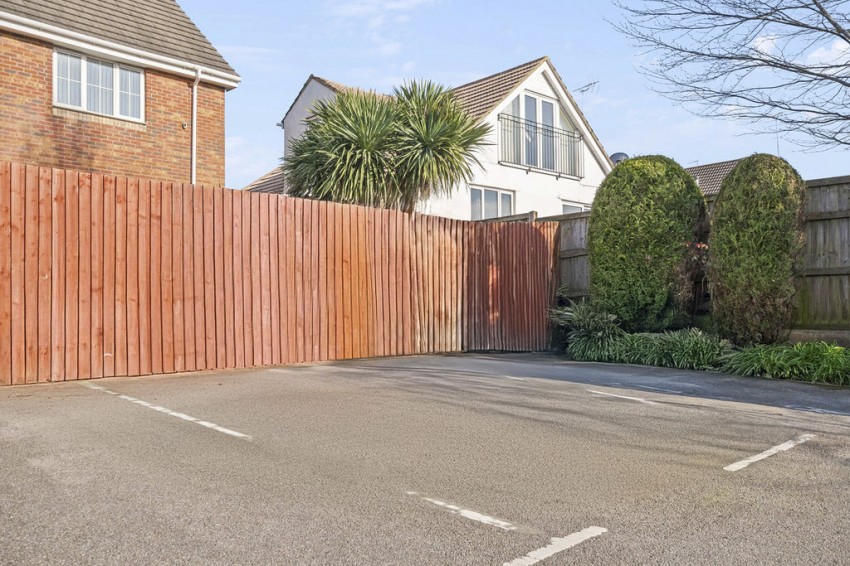 Images for Fernside Road, Oakdale