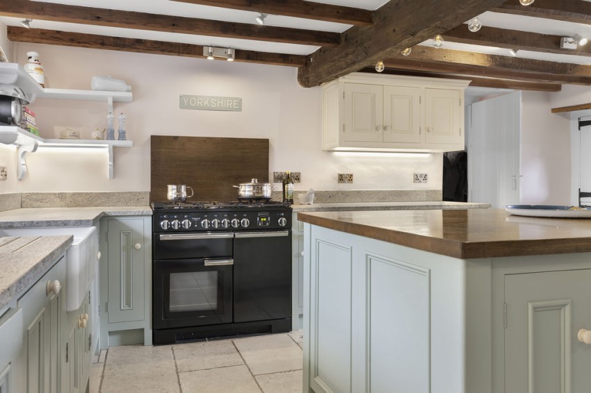 Images for Otley Road, Edge of Hawksworth & Menston