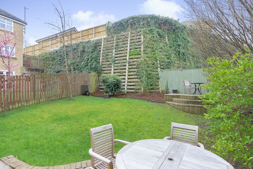 Images for Tenterfields, Apperley Bridge