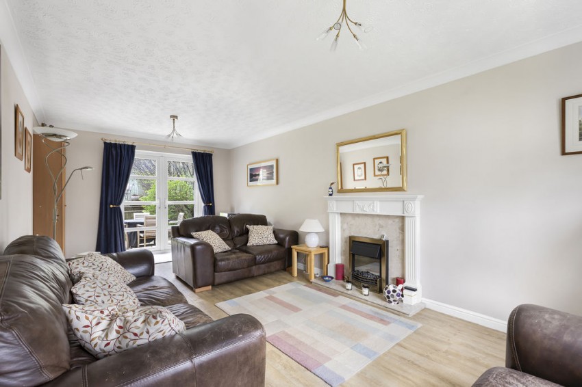 Images for Tenterfields, Apperley Bridge