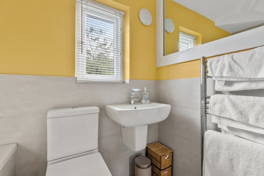 Images for South Hill Drive, Gilstead