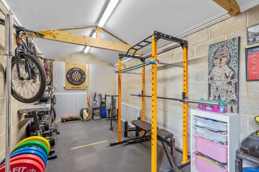 Images for South Hill Drive, Gilstead