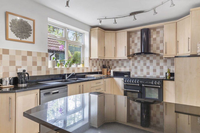 Images for Windermere Avenue, Menston