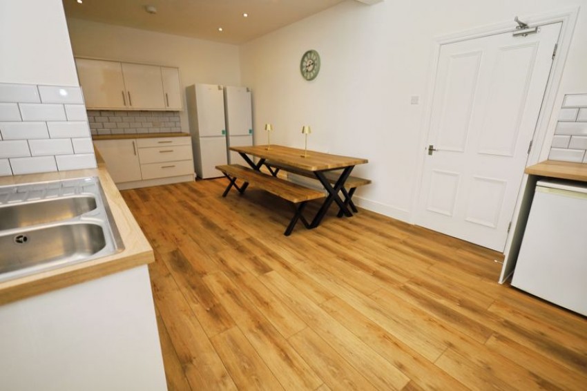 Images for Eight bedroom student house in Alma Road, Winton