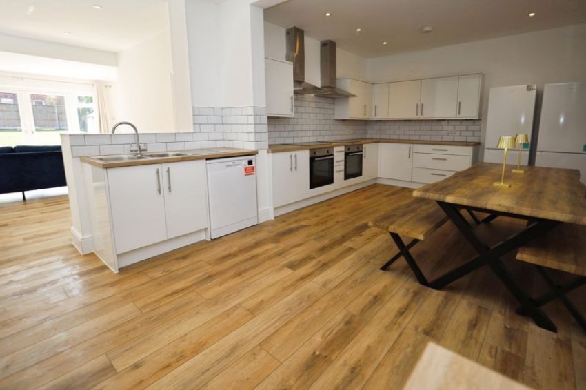 Images for Eight bedroom student house in Alma Road, Winton