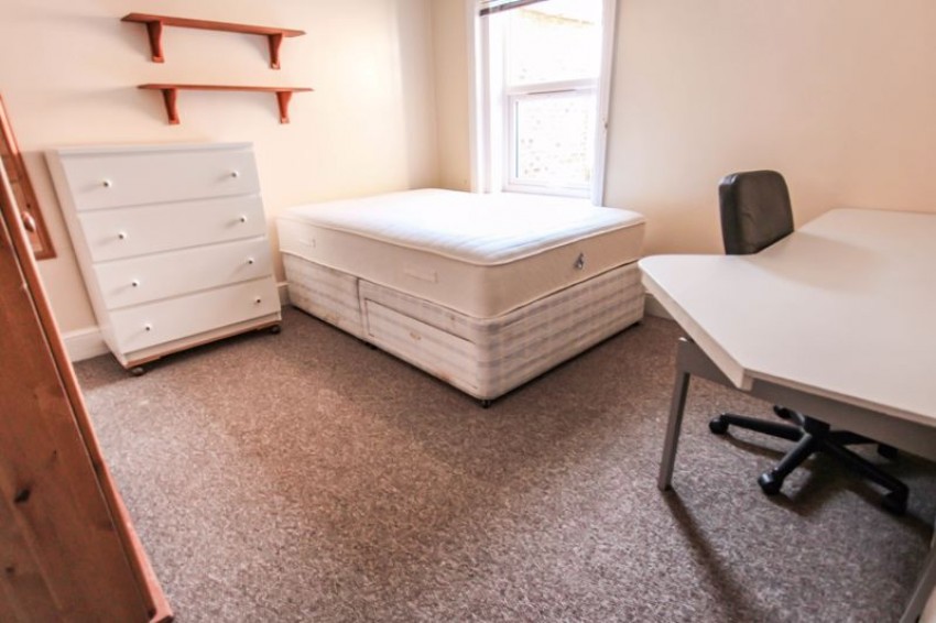 Images for Leslie Road, Winton