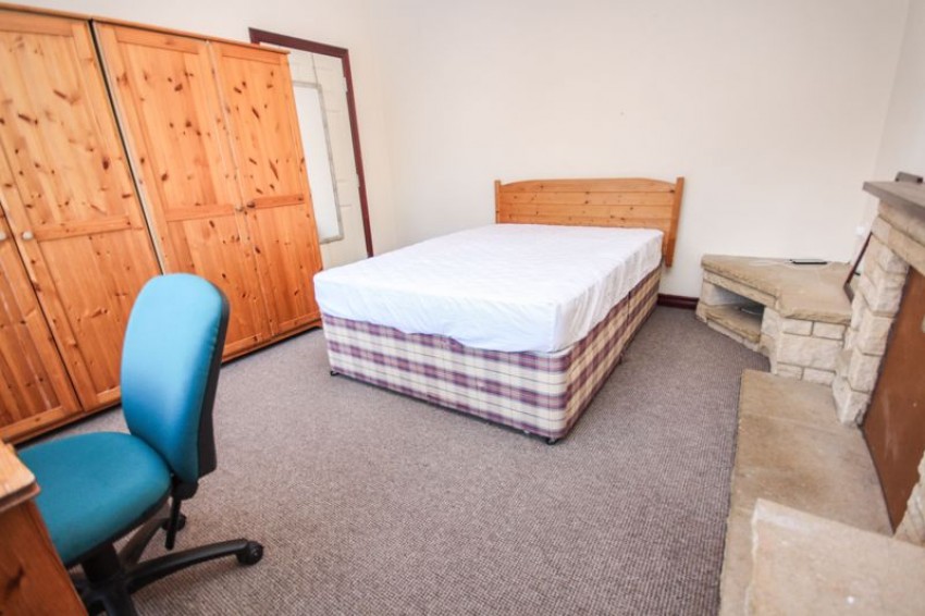 Images for Bengal Road, Winton