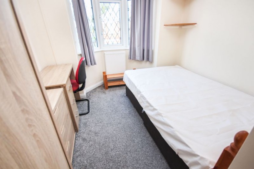 Images for Bengal Road, Winton