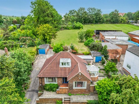View Full Details for Knottingley Road, Pontefract