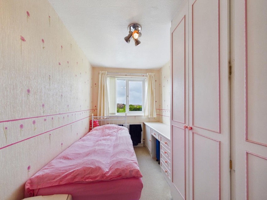 Images for Hollingthorpe Grove, Hall Green, Wakefield