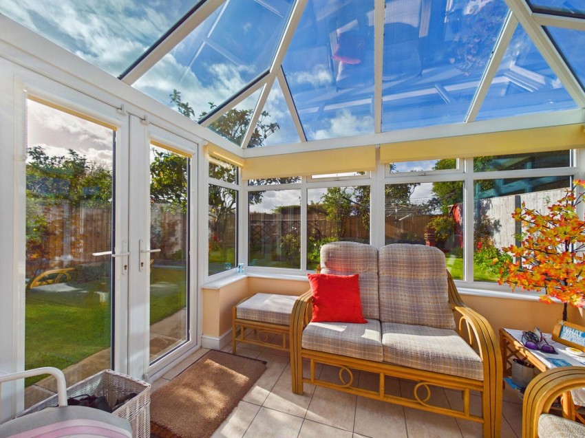Images for Hollingthorpe Grove, Hall Green, Wakefield