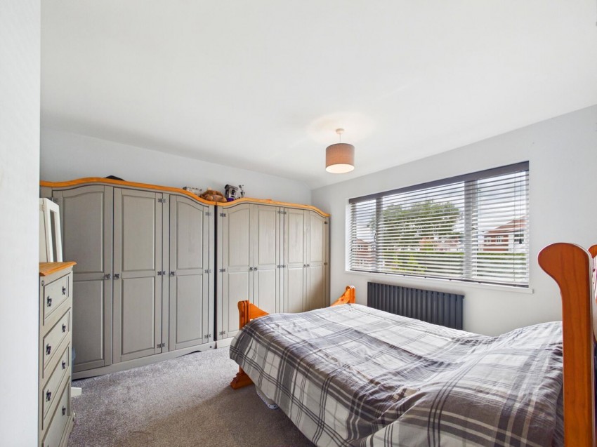 Images for Long Crest, Pontefract
