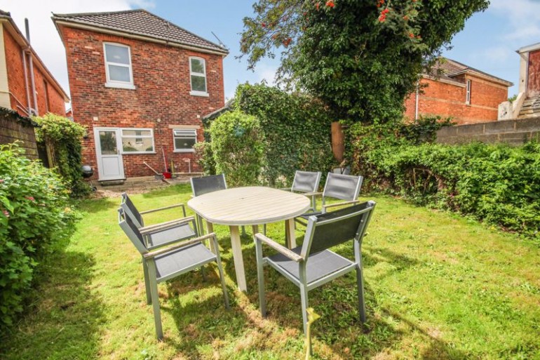 Madison Avenue, Bournemouth