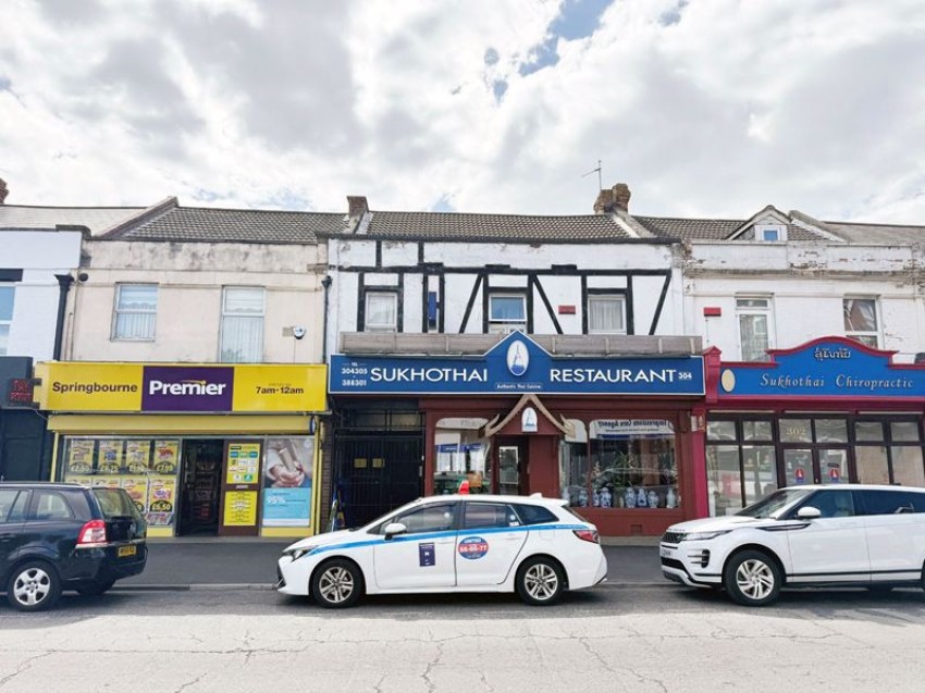 Images for Five Bedroom Flat, Bills Included