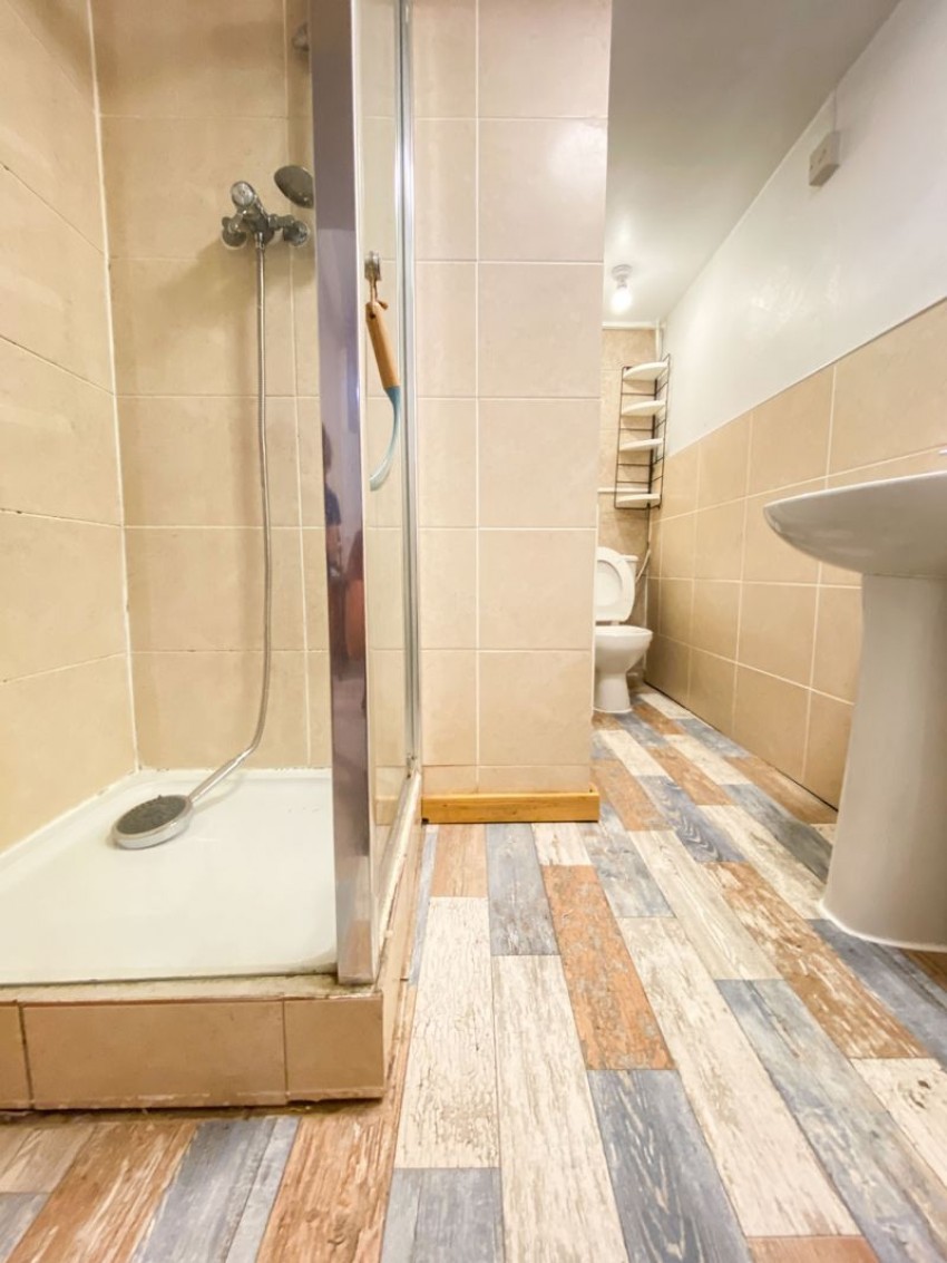 Images for Bournemouth Town Centre, Some Bills Included