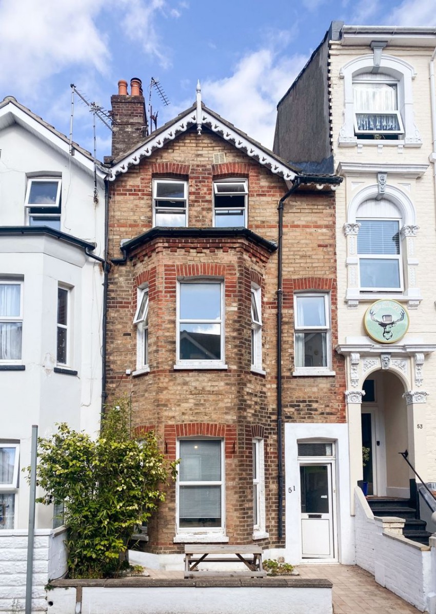 Images for Bournemouth Town Centre, Some Bills Included