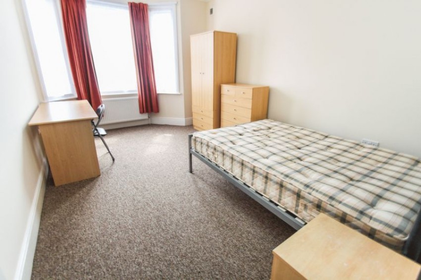 Images for Frederica Road, Winton