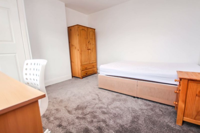 Images for Two Bedroom Student Apartmnet