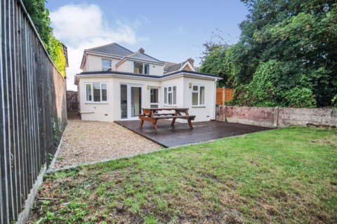 View Full Details for Luxury Student Home, Winton