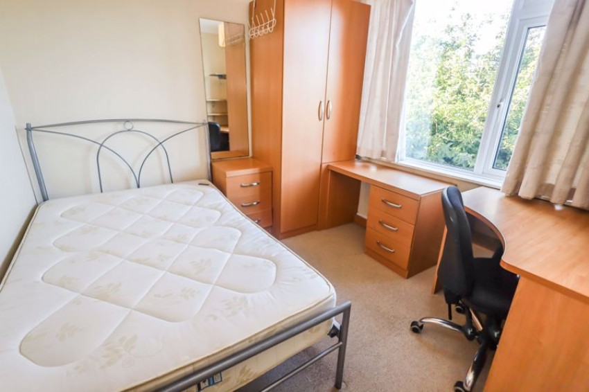 Images for Gorsecliff Road, Winton