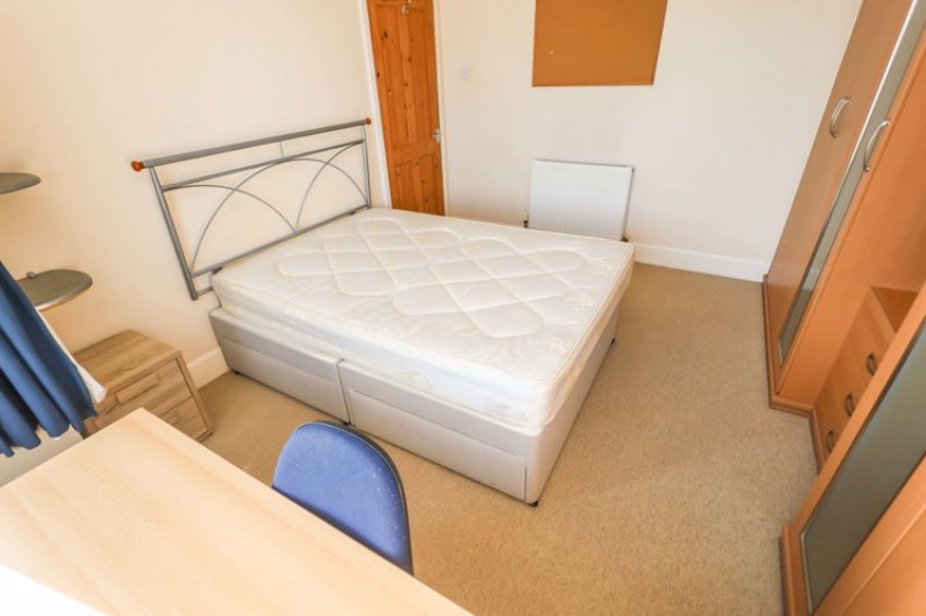 Images for Gorsecliff Road, Winton